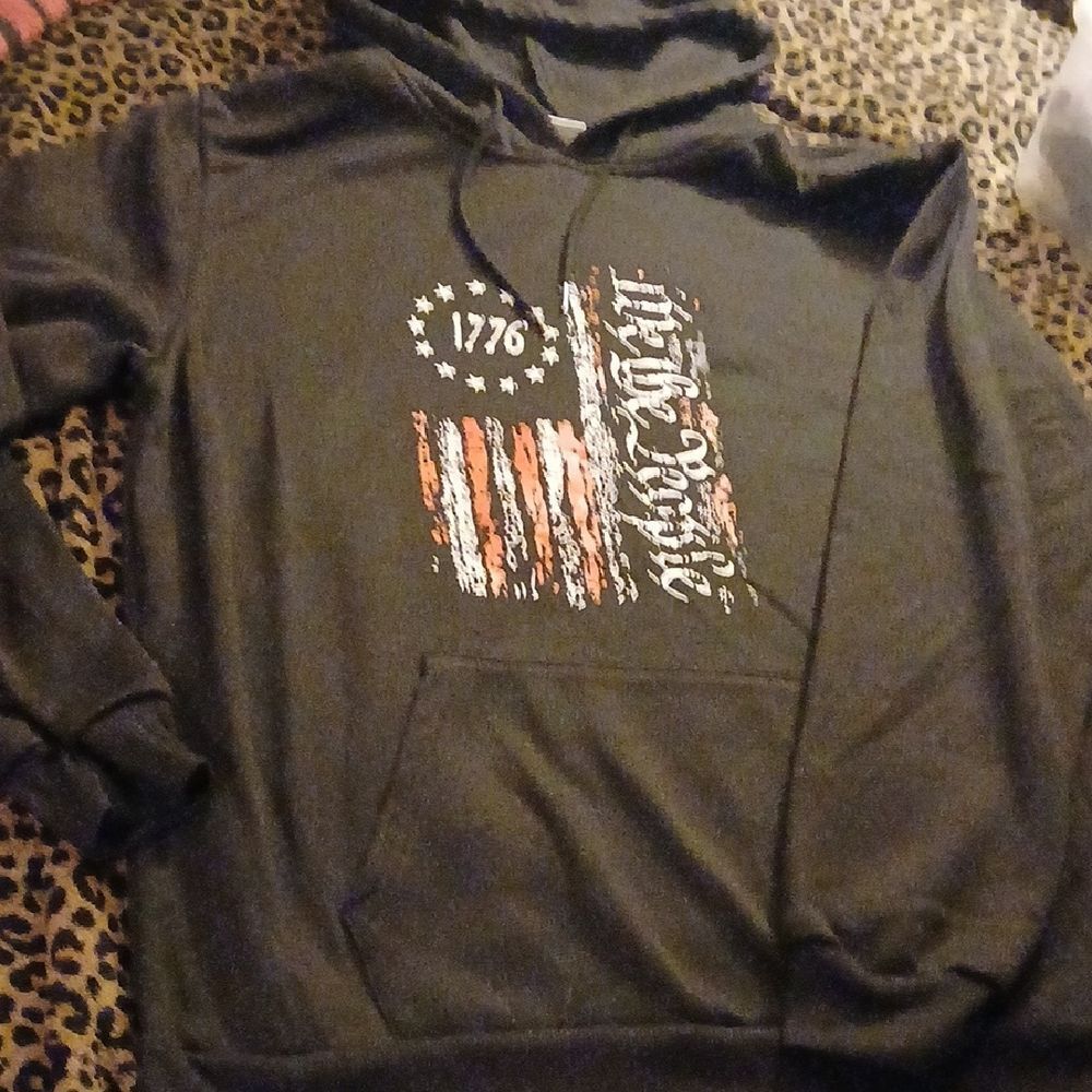 New Bicentennial Black Hoodie Size XL